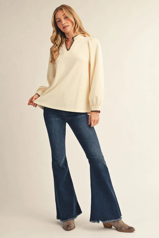 Kit Contrast Triangle Notch Balloon Sleeve Blouse