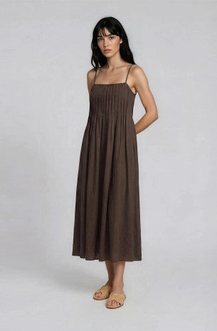 FashionPintuck Detail Spaghetti Strap Midi Sundress