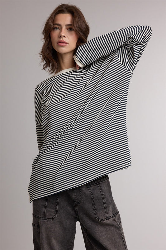Imprint Top Stripe Contrast Knit Top