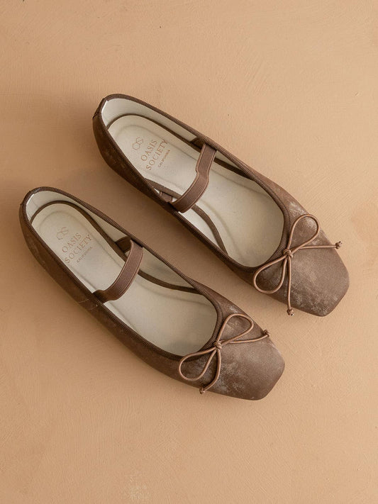 The London Coffee | Ballet Pointe Fall Flat