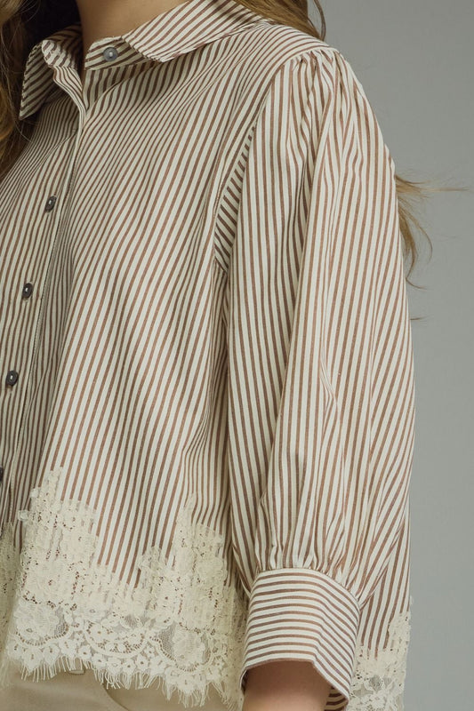 Silver City Striped 3/4 Puff Sleeve Top with Lace Trim