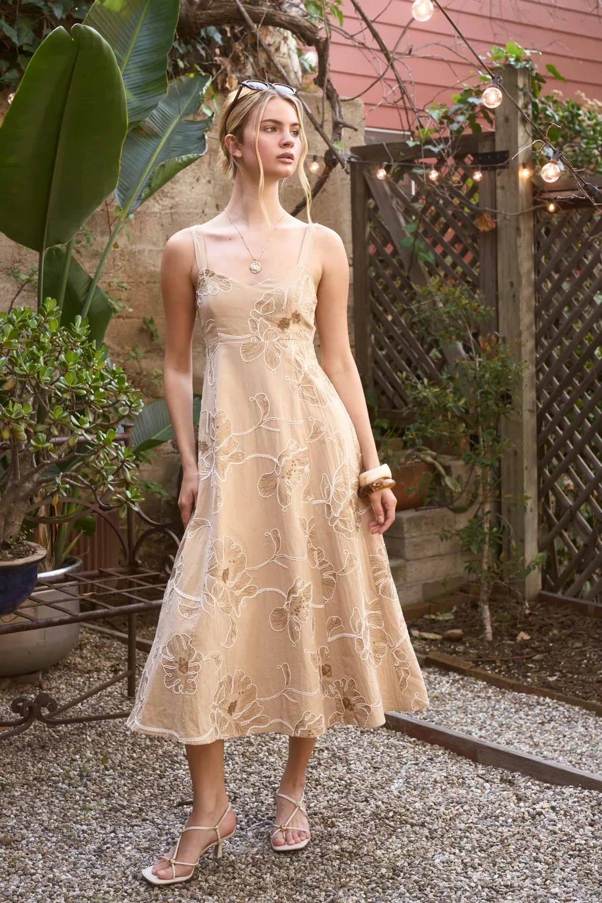 B6SD1089_KHAKI_1_1800x1800.webp